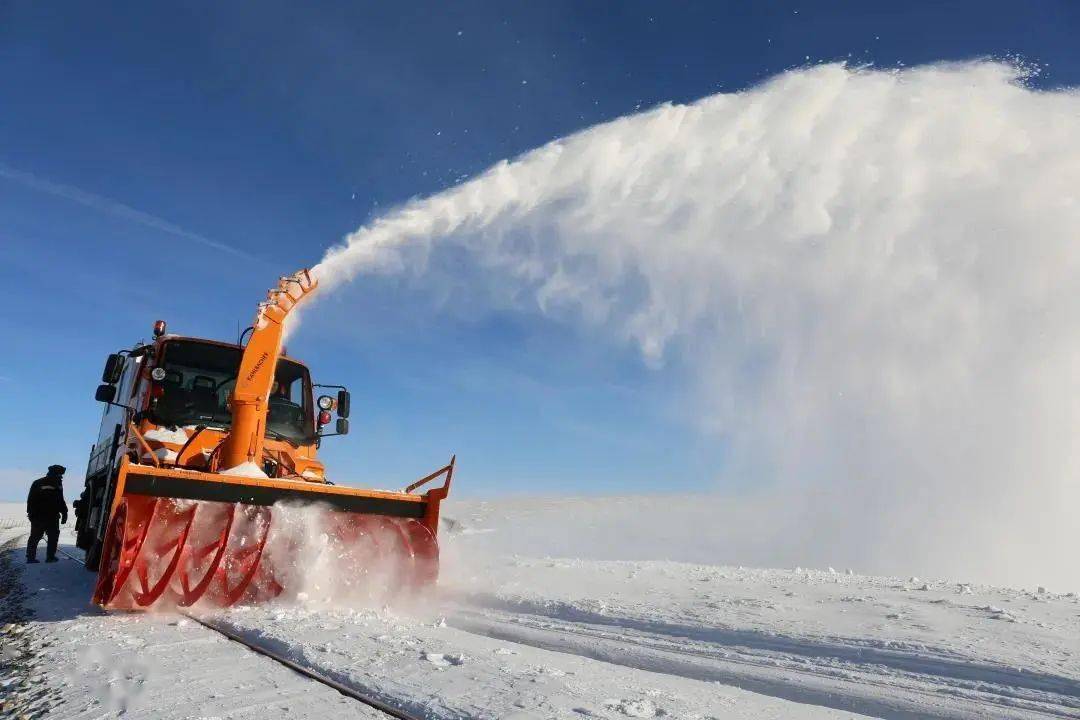 森远股份获得发明专利授权：“除雪车腹铲的液压下压及避障控制系统”